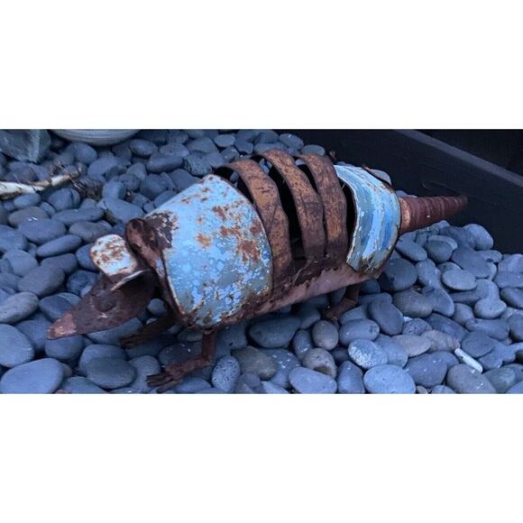 Metal Yard Art Armadillo Sculpture Texas Rusted OOAK Rustic Recycled Painted